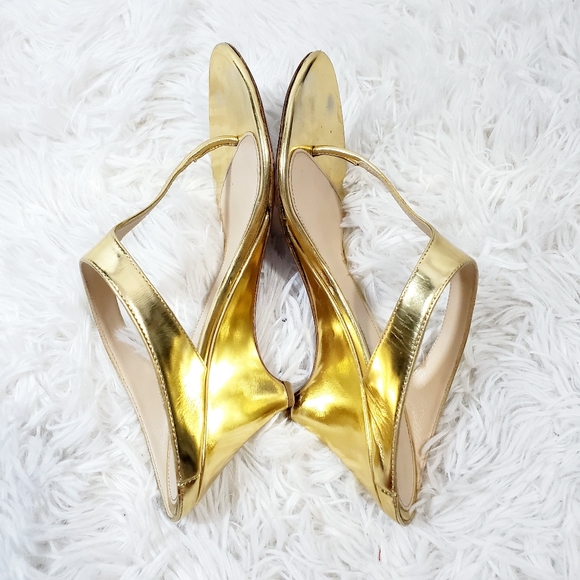 Prada Authentic Patent Leather Golden Wedge 👡 Sandals, Size 7 - Picture 5 of 8